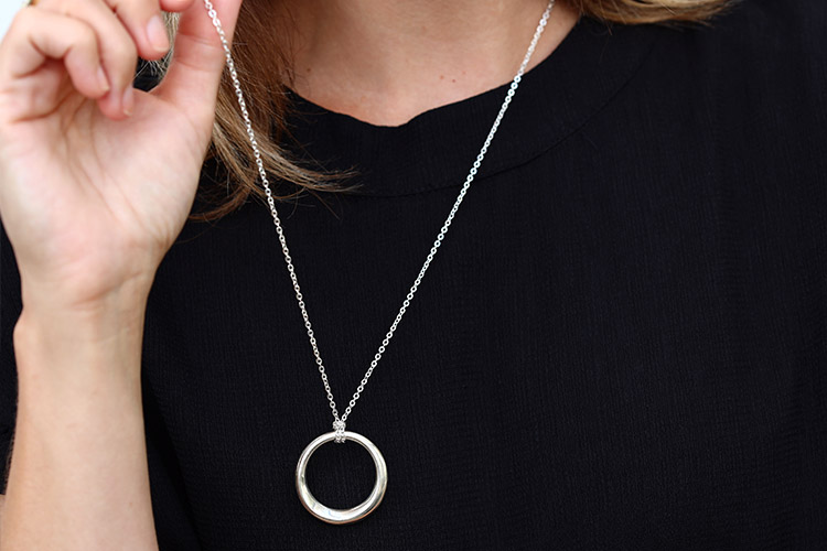 long-necklace-trend long silver necklace