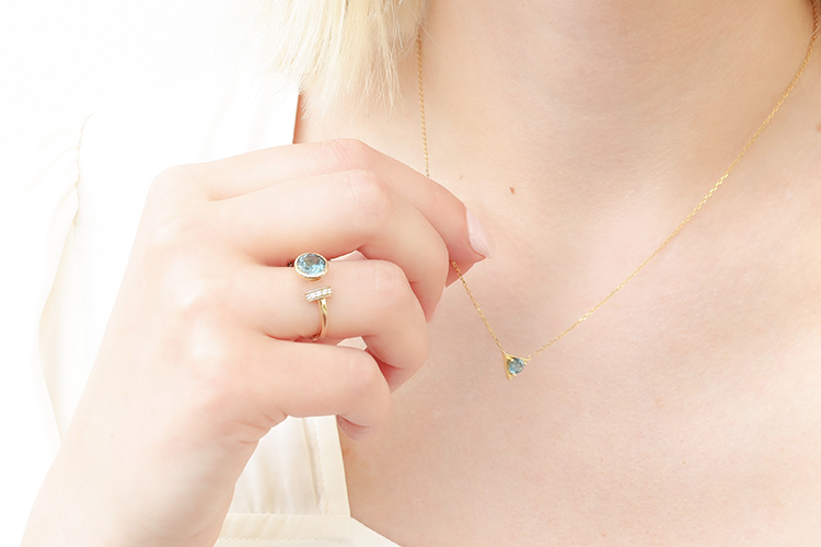 gemstone-accessories gemstone necklace and ring
