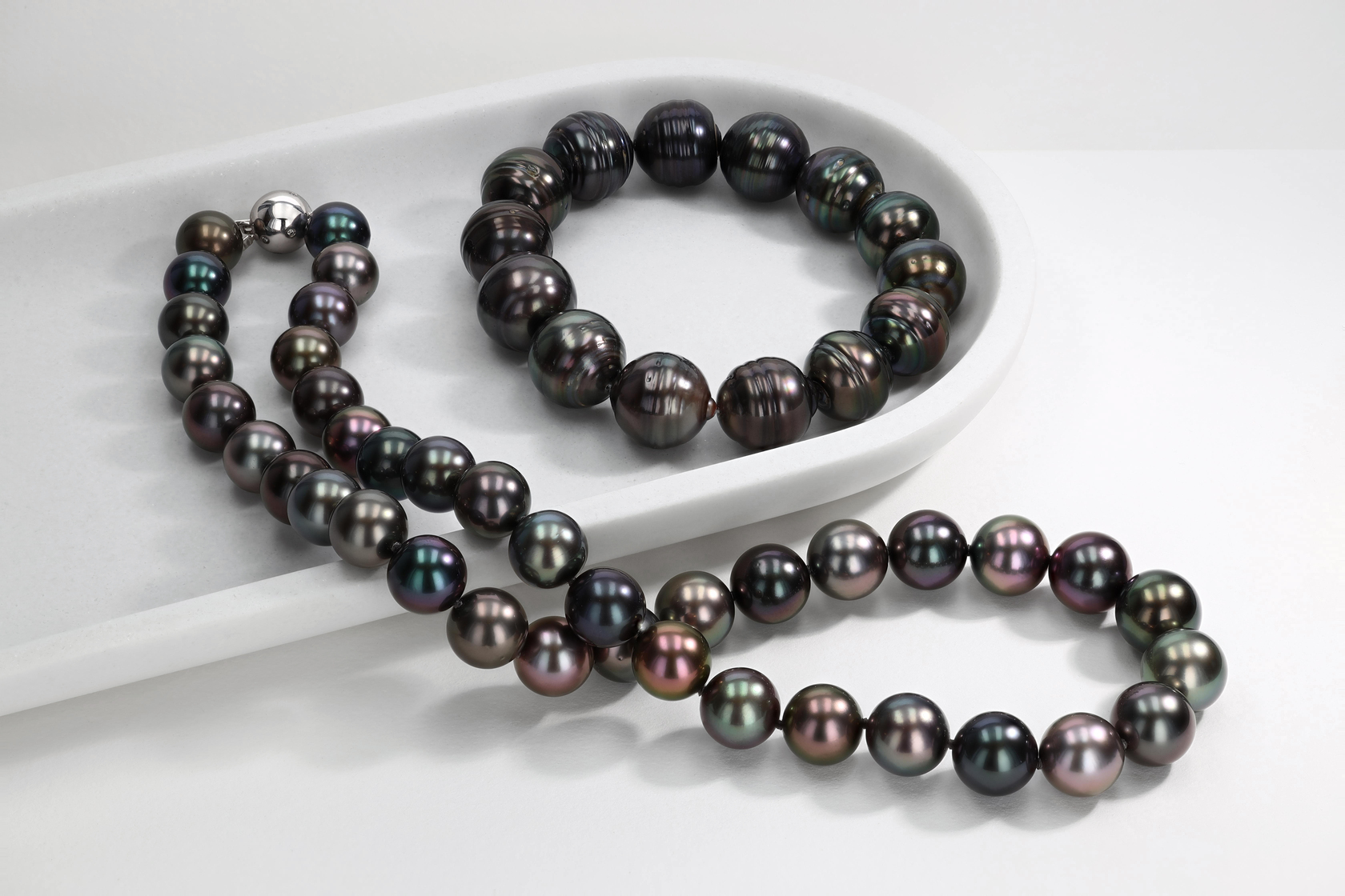The Luster of Tahitian Pearls