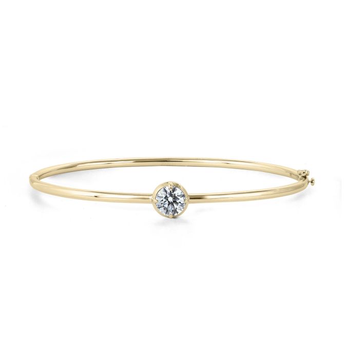 Clarity lab-grown diamond bangle