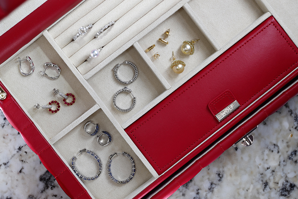 Proper jewelry storage