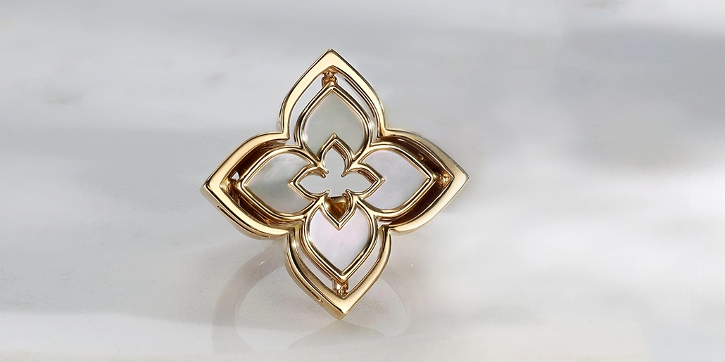 What is Mother of Pearl? A Guide to This Luminous Jewelry Favorite