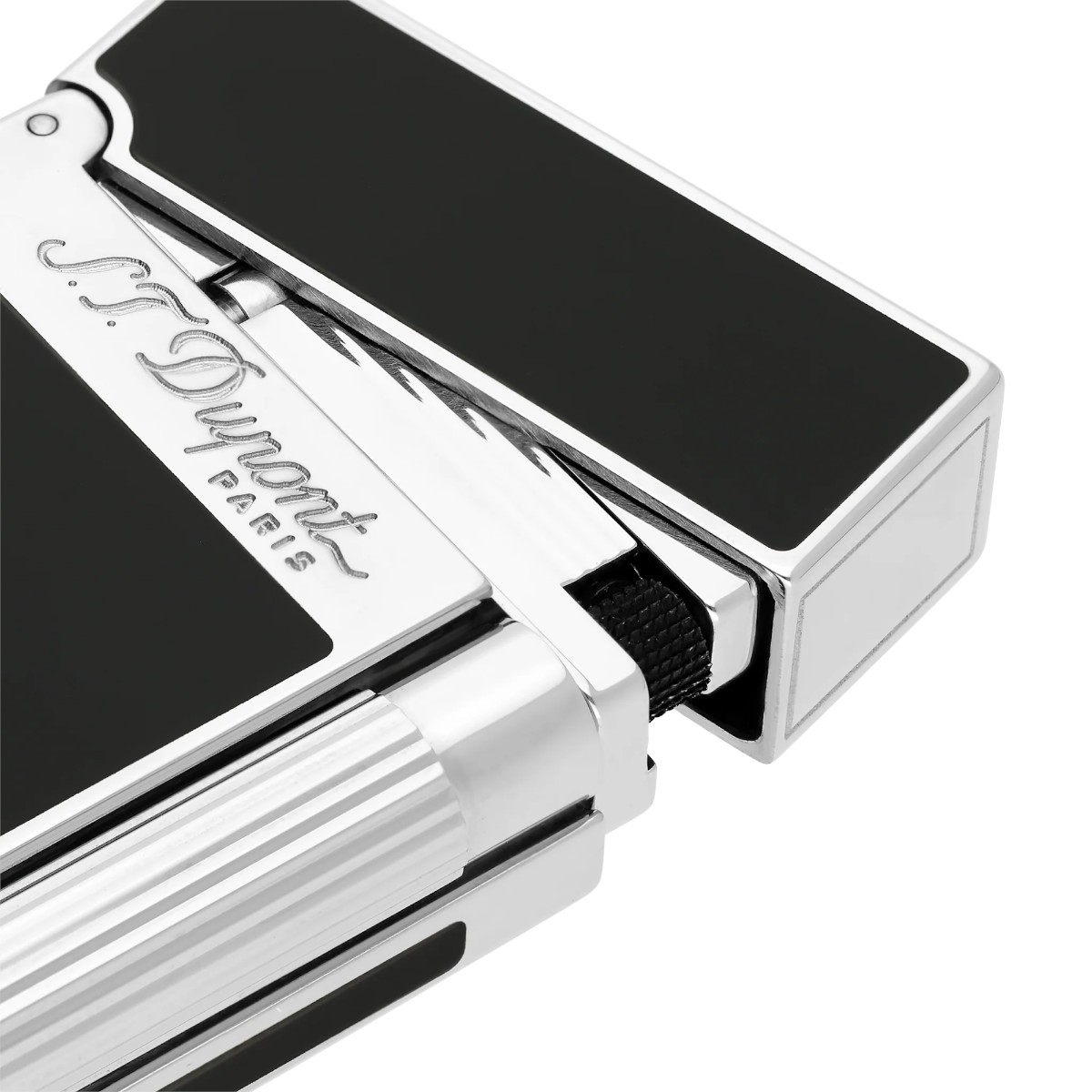 S.T. Dupont Ligne 2 Lighter, Silver Lacquered