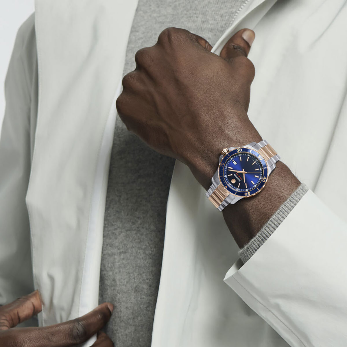 Movado Series 800 40mm Watch, Blue Sunray Dial