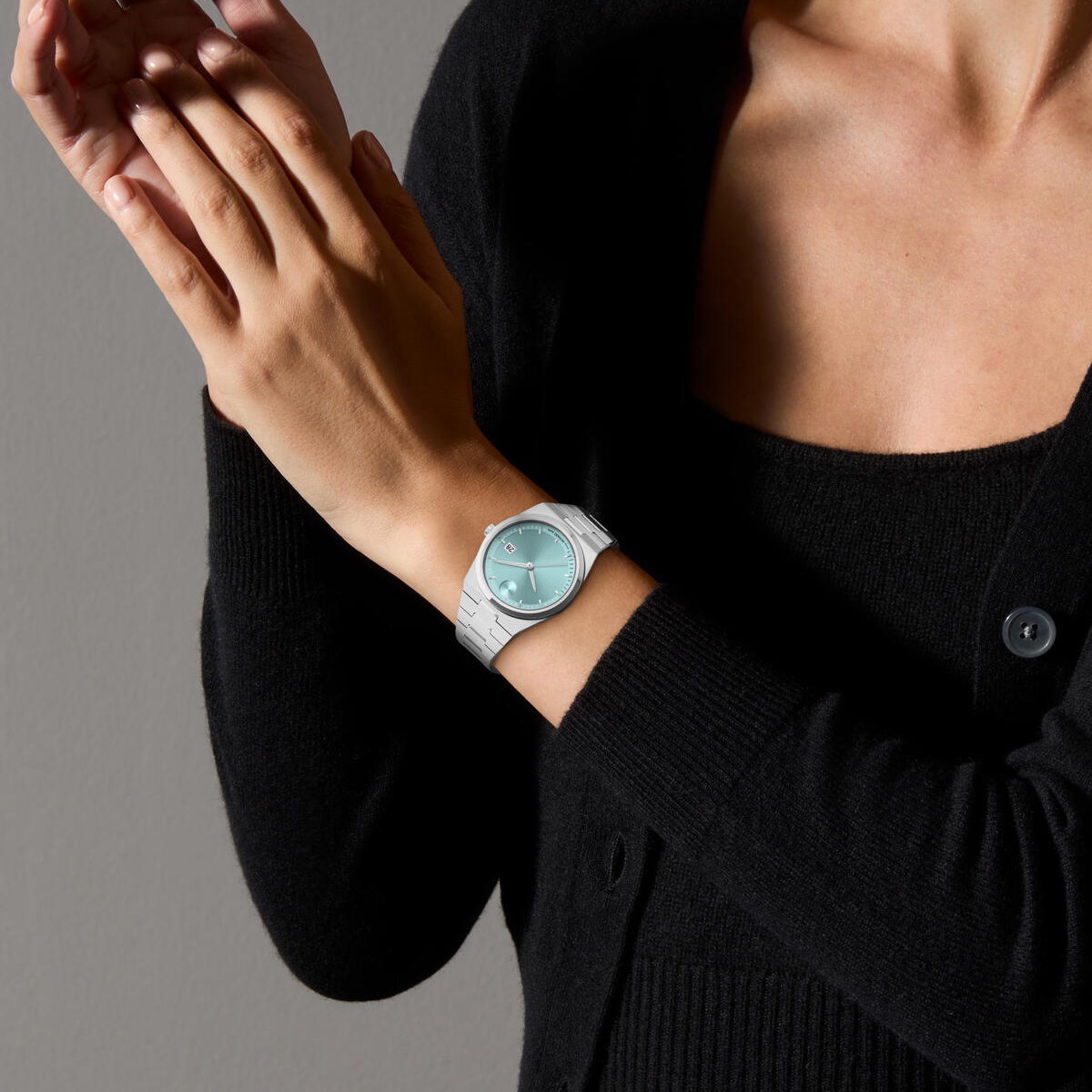 Movado BOLD Quest 35mm Women's Watch, Seafoam Blue Dial