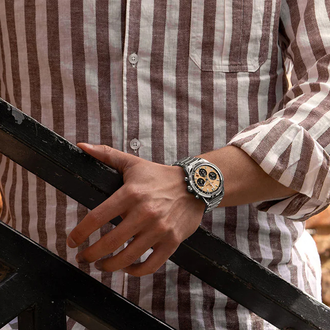 Norqain Freedom 60 Chrono 40 mm Peach Limited Edition Bracelet Watch