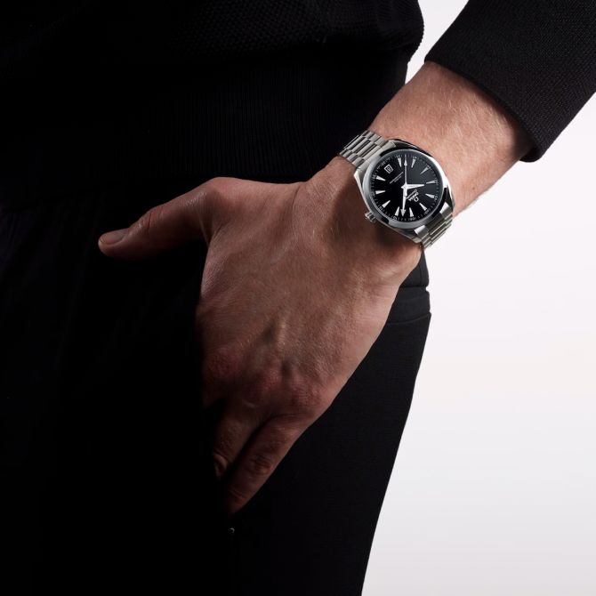 OMEGA Seamaster Aqua Terra 150M クォーツ黒文字盤 Omega Seamaster Aqua Terra 150M 41mm Men's Watch, Black Dial
