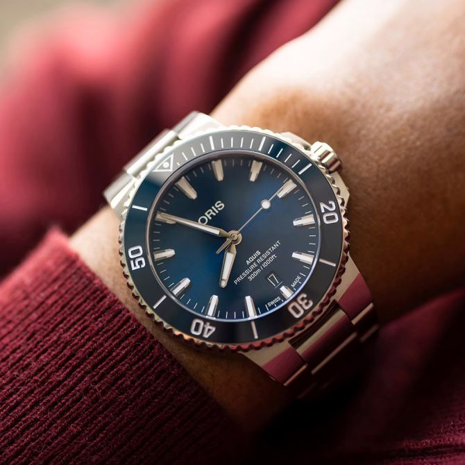 Oris Aquis Date mm Stainless Steel Watch, Blue Dial
