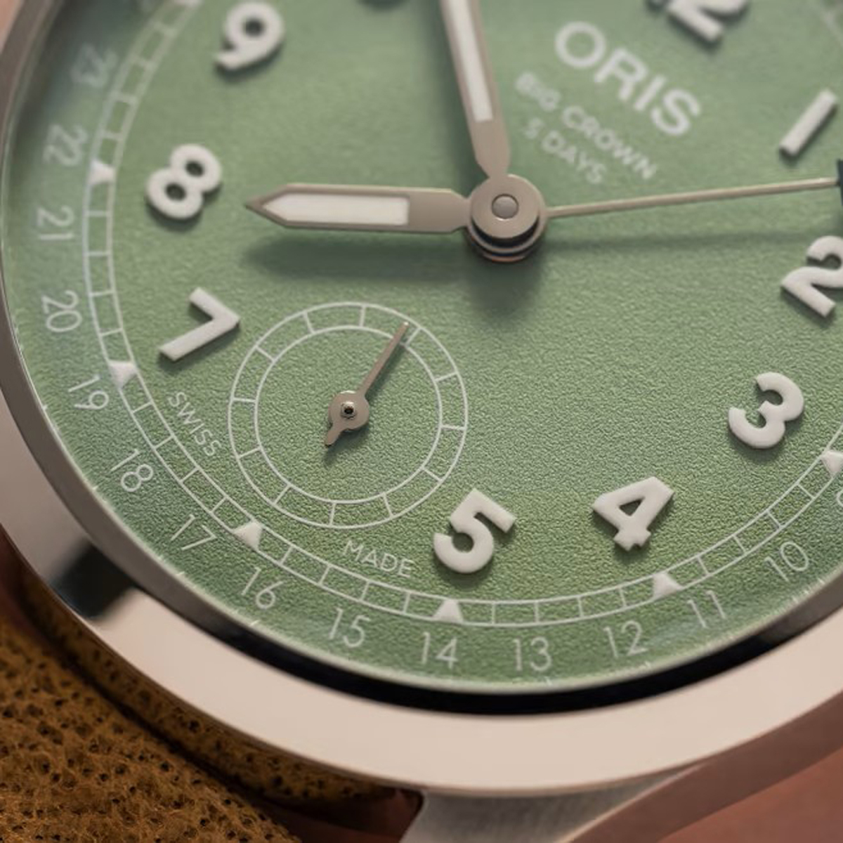 Oris Big Crown Pointer Date Calibre 403 40mm Men's Watch, Green Dial
