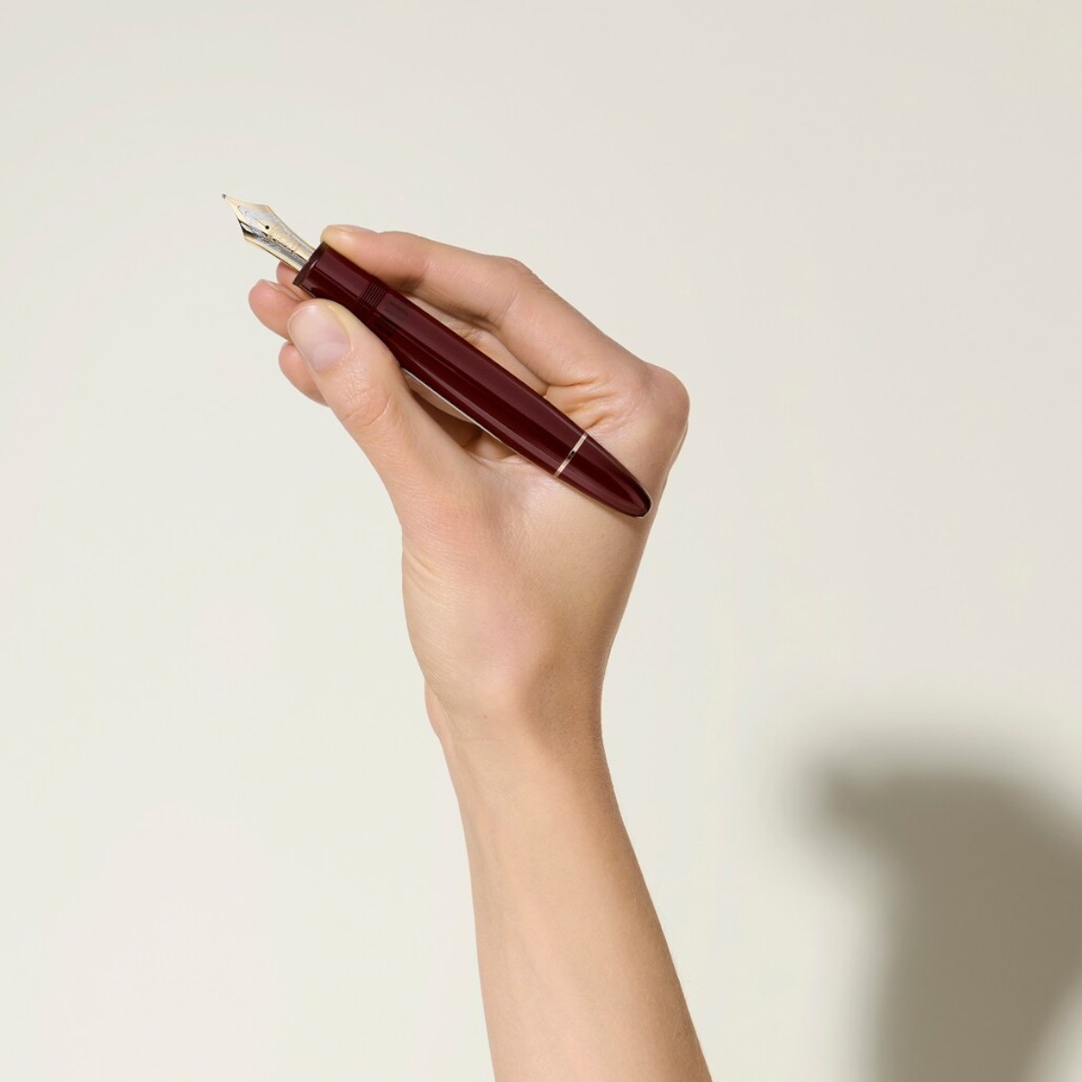 Montblanc Meisterstuck Burguny Red 149 Pen, Fountain