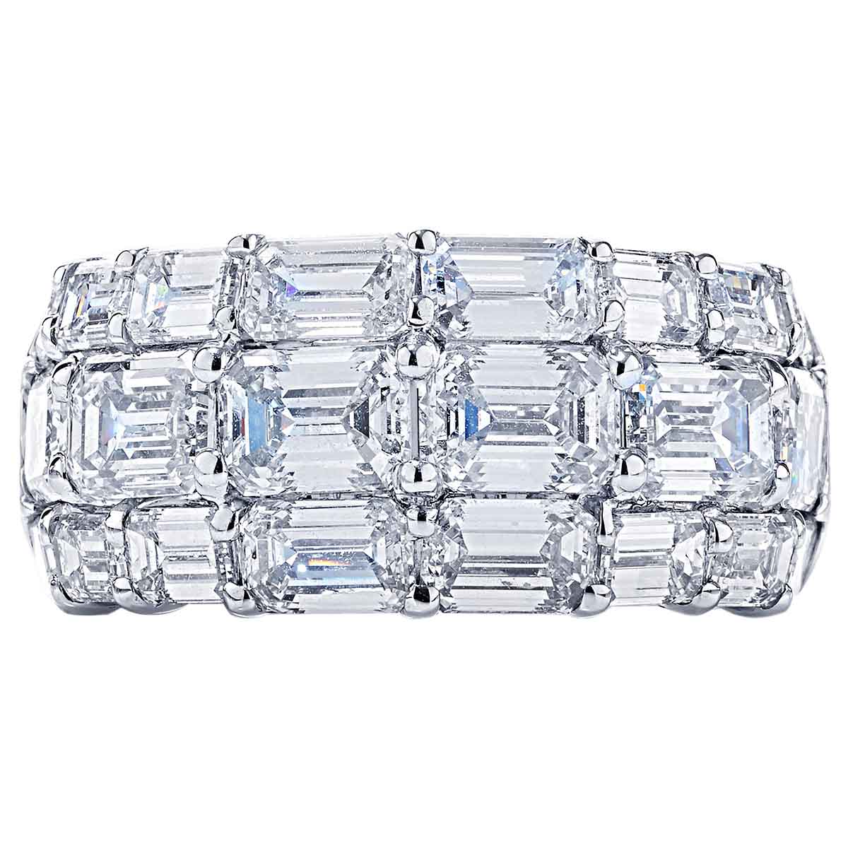 J.B. Star Emerald Diamond 3 Row Shared Prong Band in Platinum