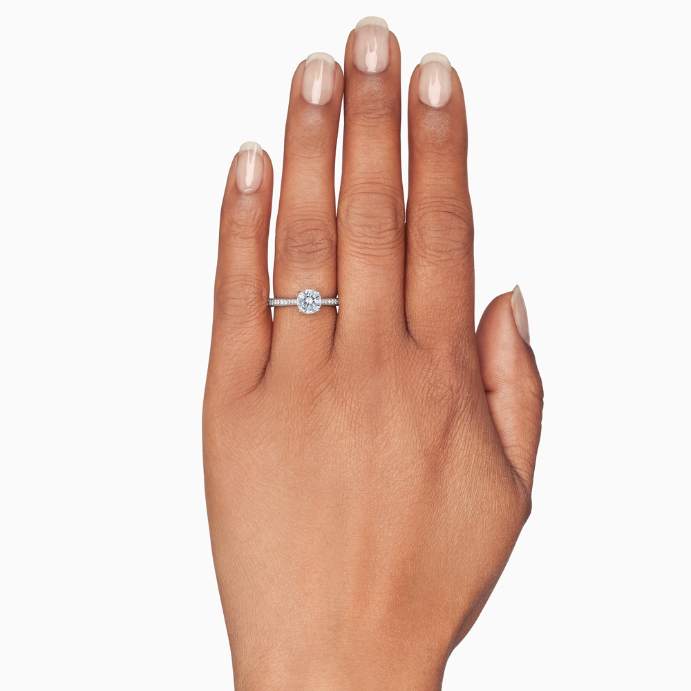 18K Gold Diamond Tapered Engagement Ring Setting