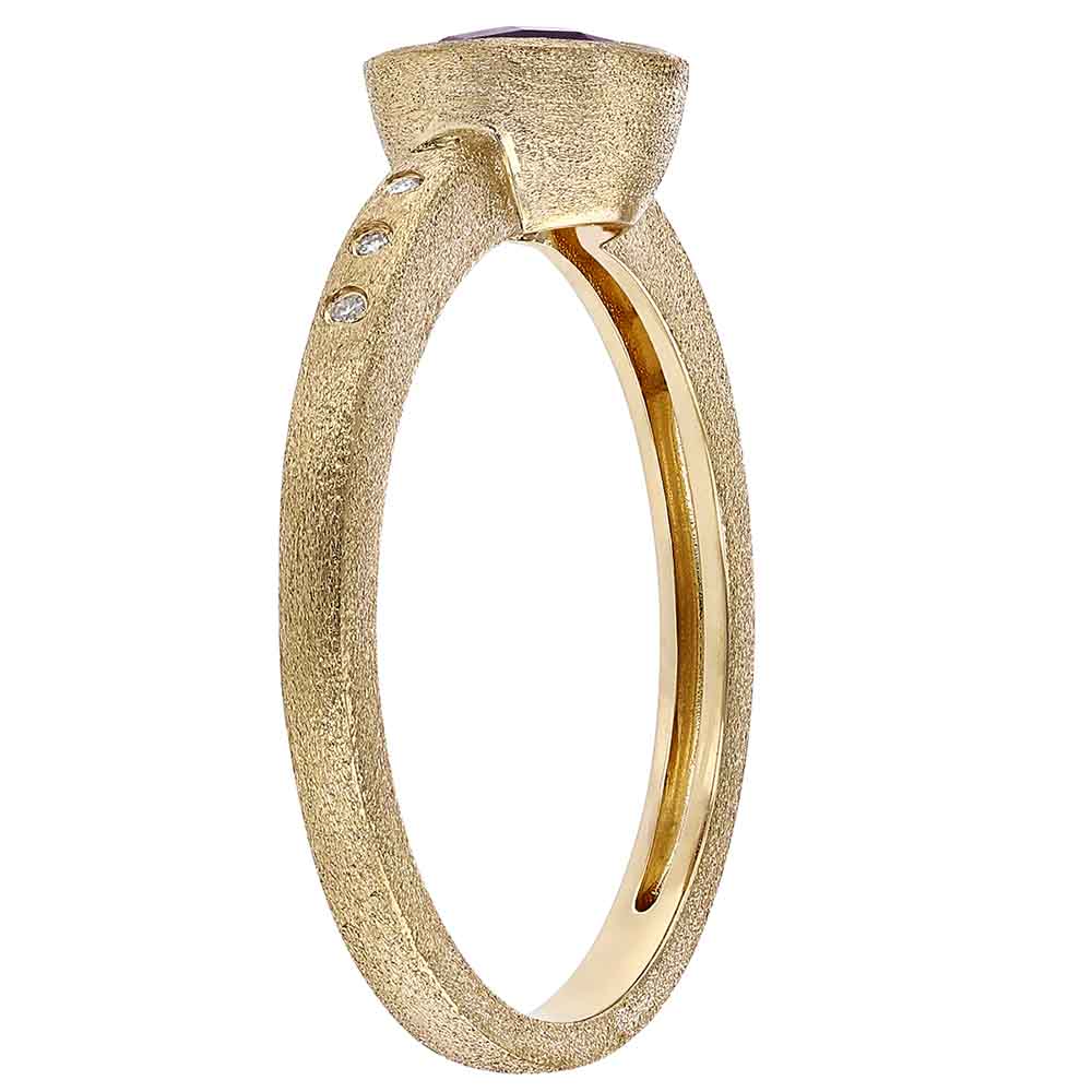 Round Amethyst Bezel Set Ring in Yellow Gold with Diamond Sides