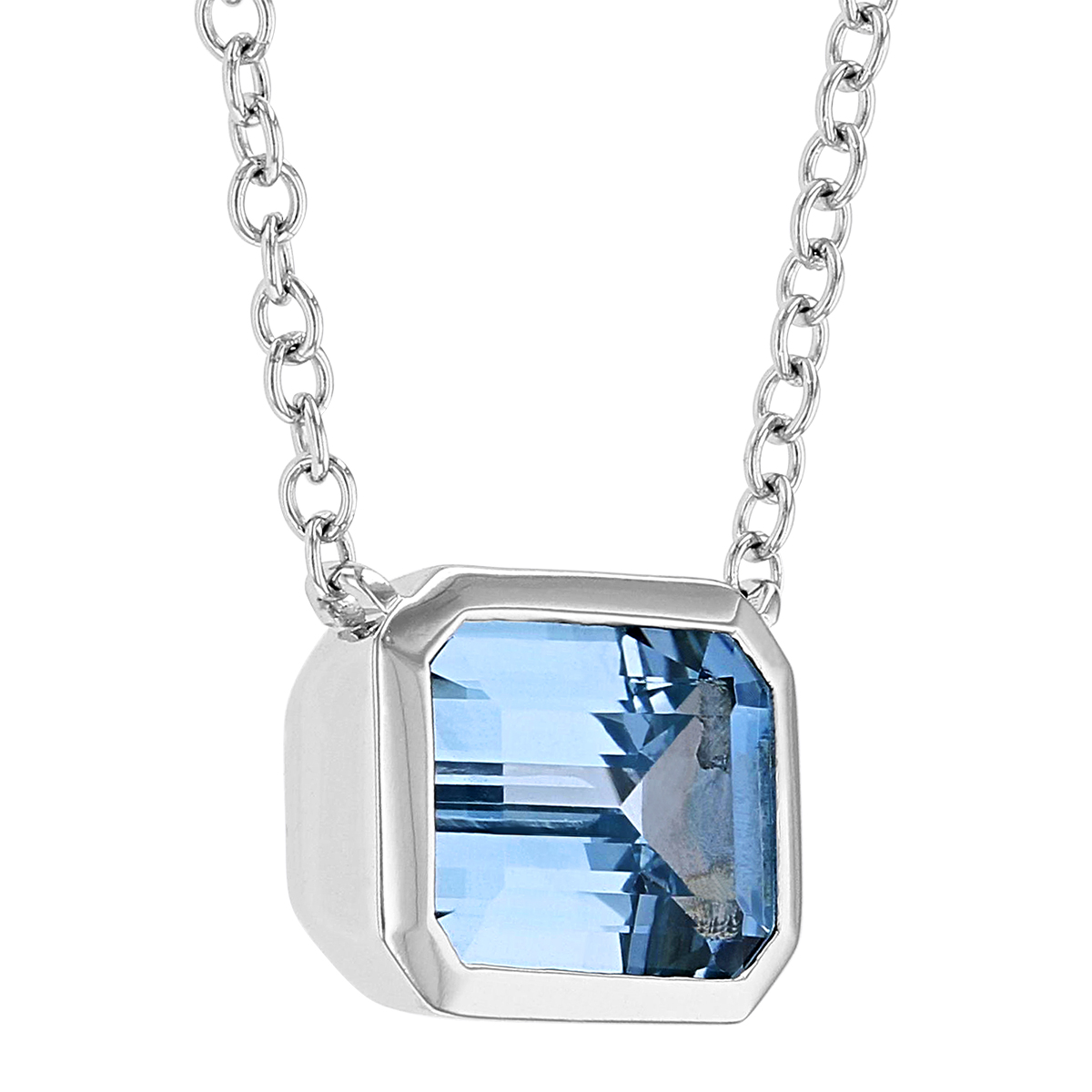 Emerald Cut Aquamarine Bezel Set necklace in White Gold, 18