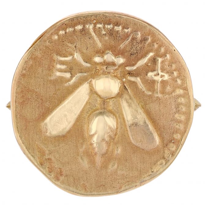 Robin Haley Artifact Bee Signet Ring in Yellow Gold with Diamond Side Stones