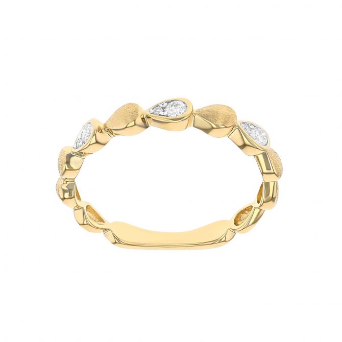 Diamond Teardrop Patterned Ring in Yellow Gold