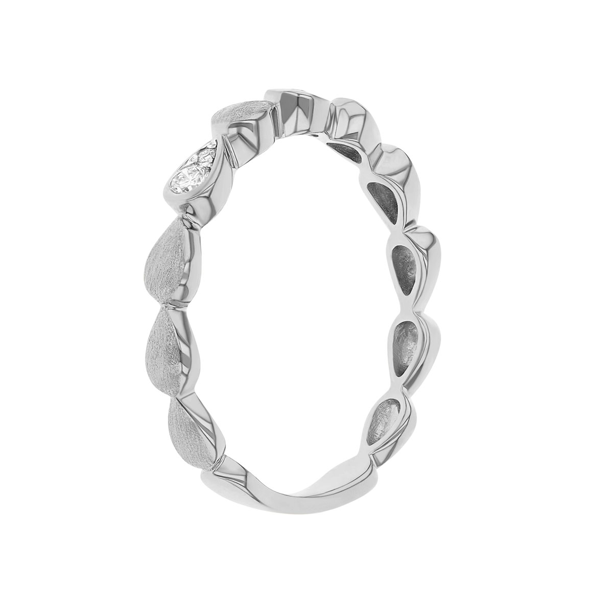 Diamond Teardrop Patterned Ring in White Gold