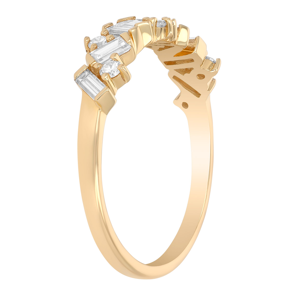 Baguette & Round Diamond Cluster Ring in Yellow Gold