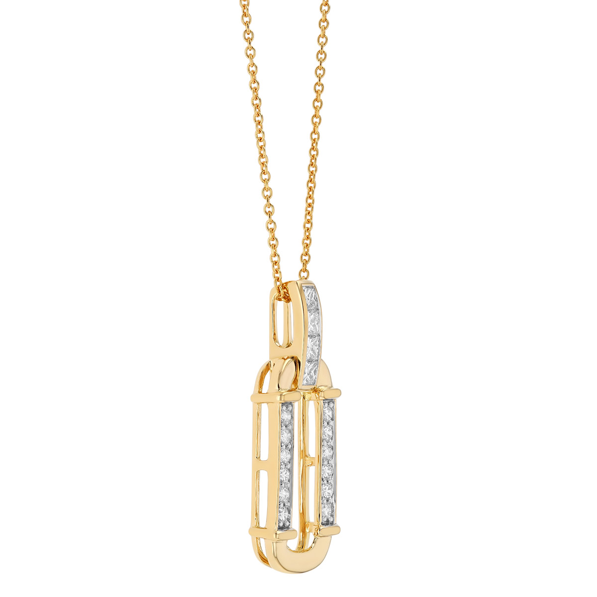 Diamond Oval Link Pendant in Yellow Gold