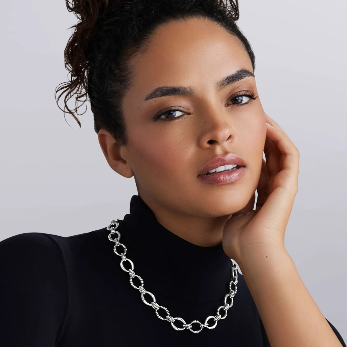 LAGOS Signature Caviar Sterling Silver Fluted Oval Link Necklace, 18