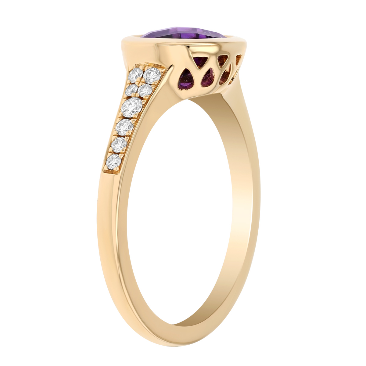 Bezel Set Oval Checkerboard Amethyst & Diamond Side Stone Ring in Yellow Gold
