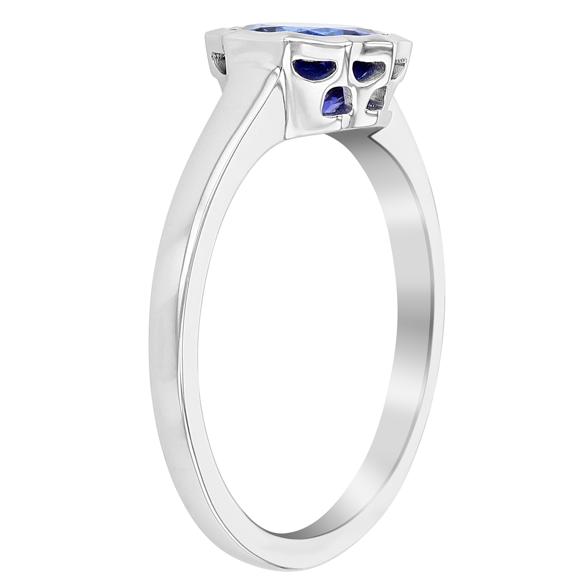 Round Tanzanite Ring with Pointed Bezel in White Gold