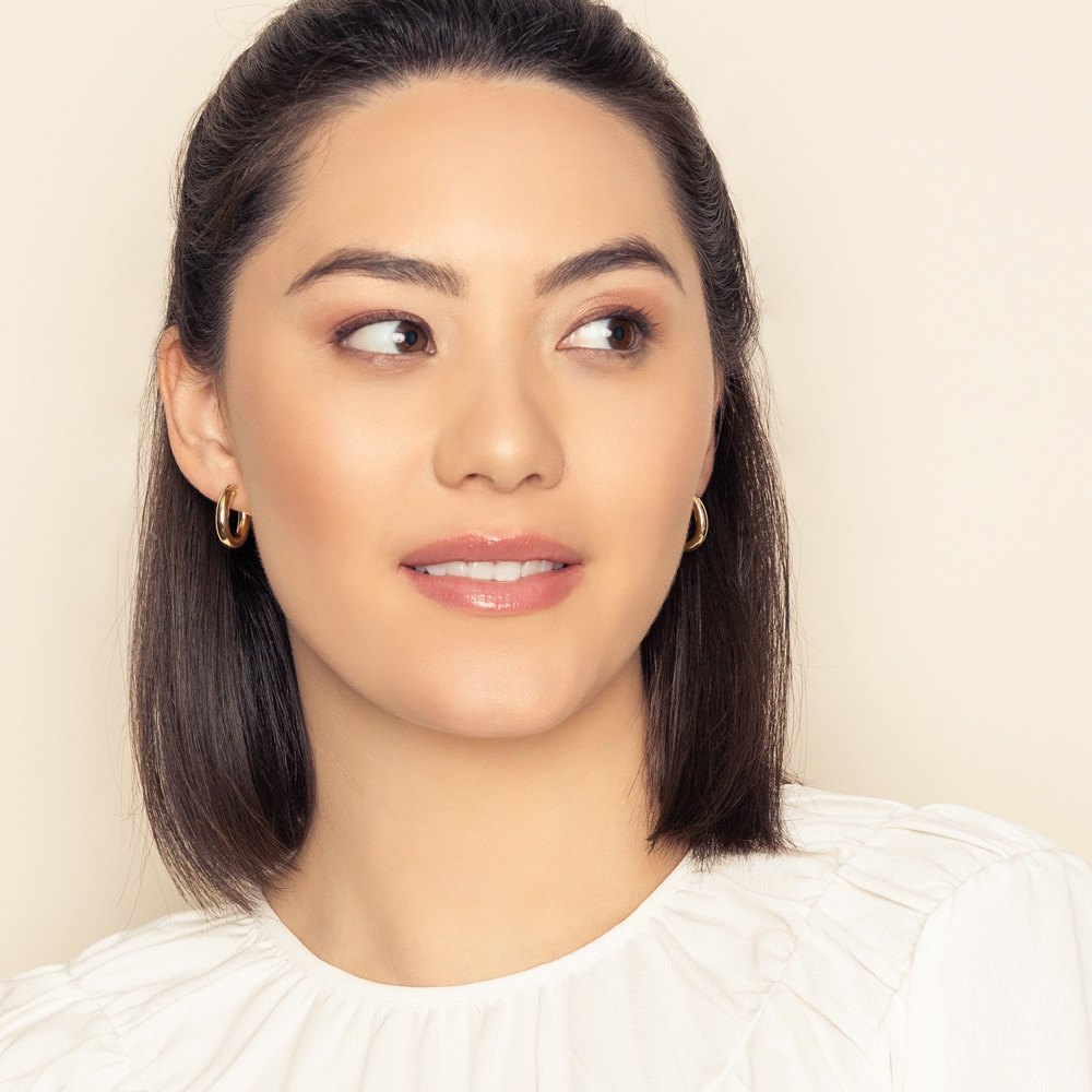 Roberto Coin Perfect Yellow Gold Small Oval Hoop Earrings