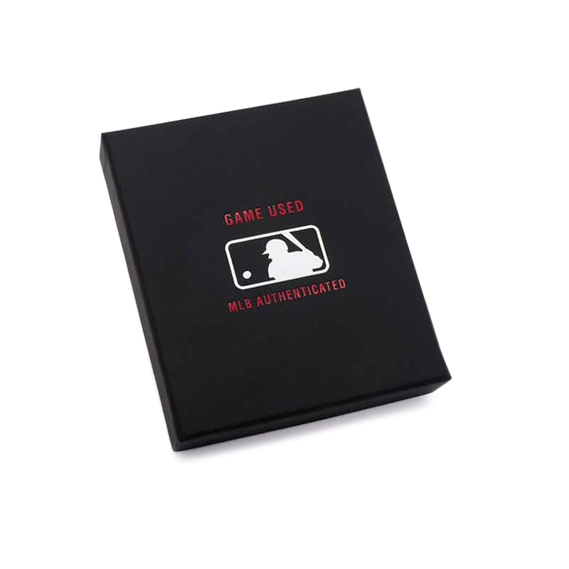 Tokens & Icons Chicago Cubs Game Used Uniform Money Clip Wallet