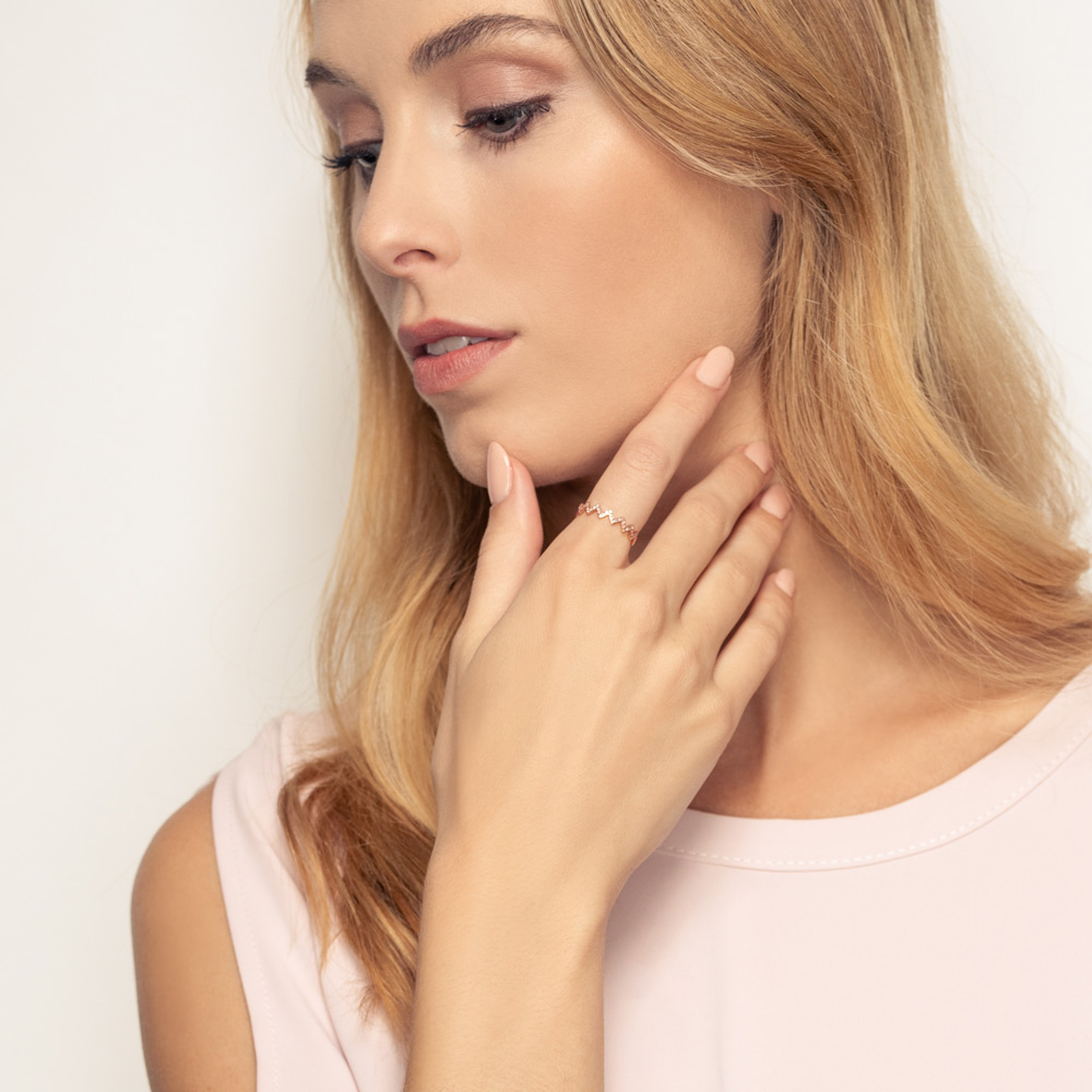 Diamond Zig Zag Ring in Rose Gold