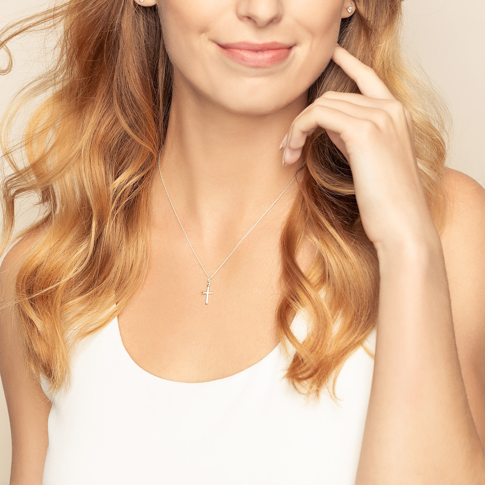 White Gold Classic Cross Pendant, 16-18