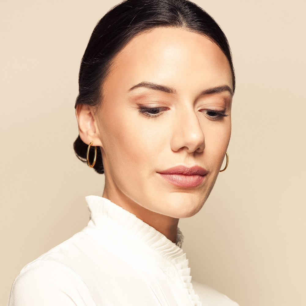 Roberto Coin Perfect Gold Hoops Small Yellow Gold Oval Hoop Earrings, 20x30 mm