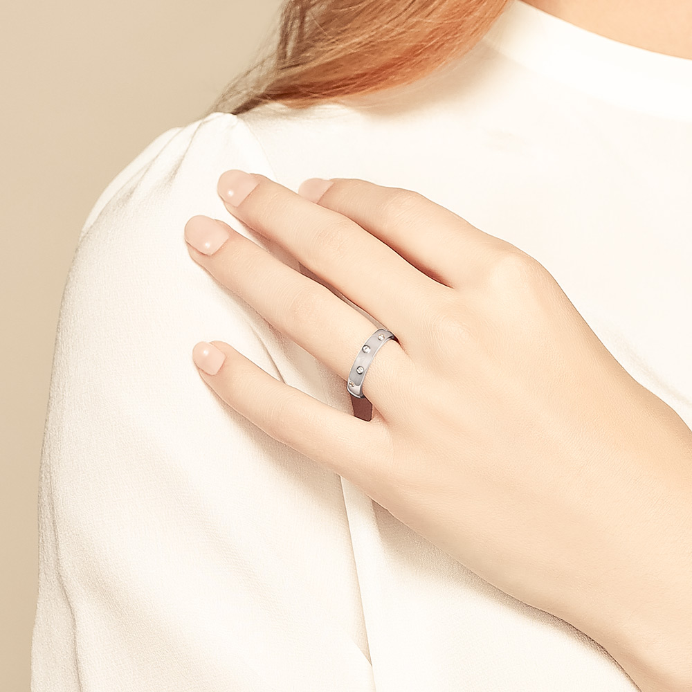 Diamond 5 Stone Inlay Wedding Band in White Gold