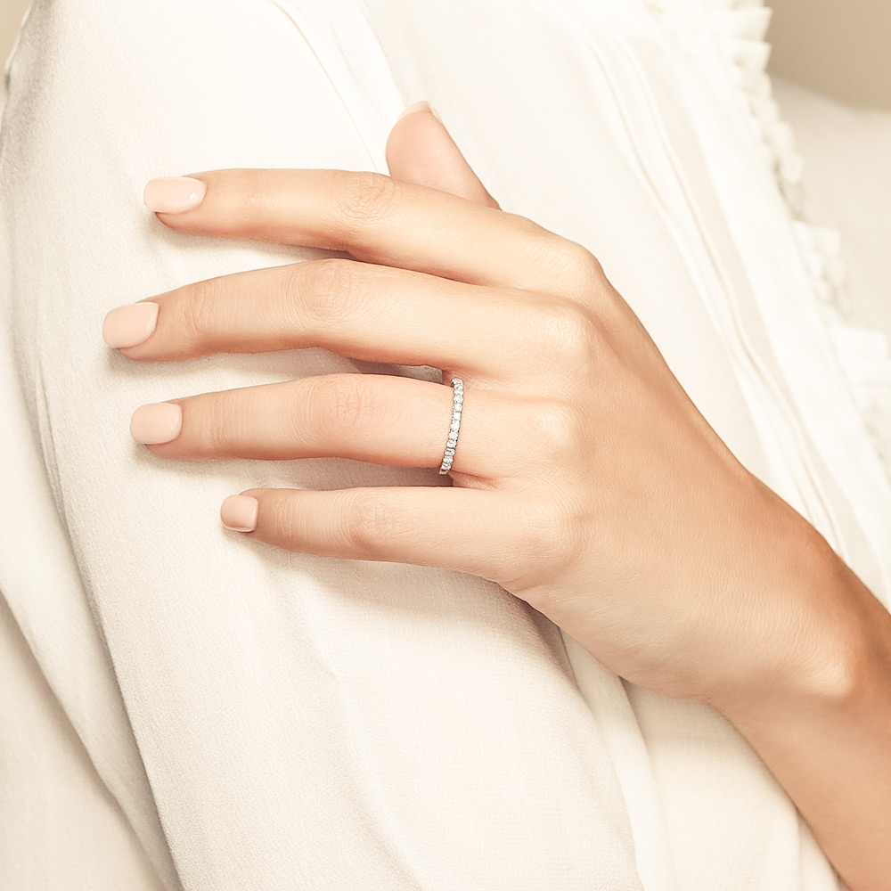 14K White Gold Diamond Annivesary Band, 0.37cttw