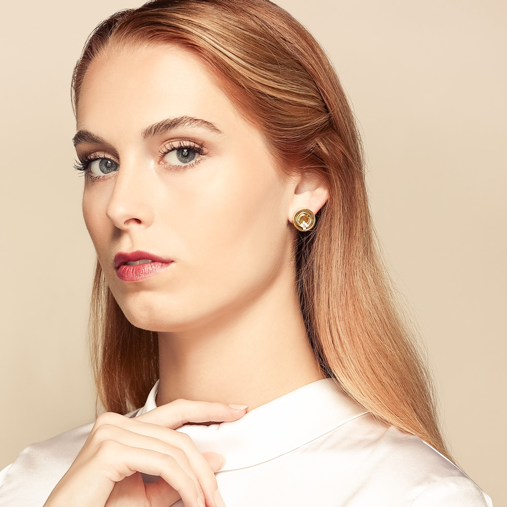 Roberto Coin Love in Verona Yellow Gold Disc Stud Earrings with Diamonds