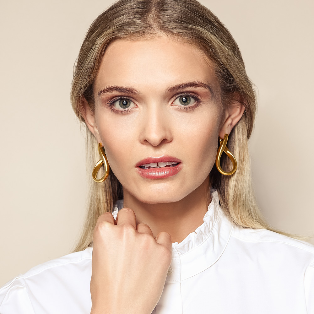 Roberto Coin Perfect Hoops Yellow Gold Curved Coutoured Hoop Earrings