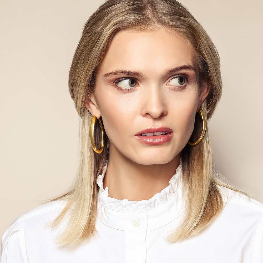 Roberto Coin Oro Classic Yellow Gold Contoured Hoop Earrings