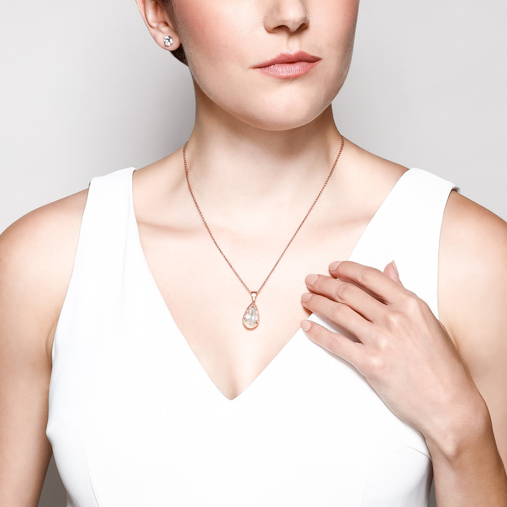 Pear Shaped Diamond Engraved Pendant in Rose Gold, 18