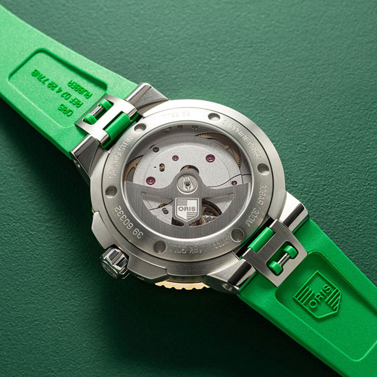 Oris Aquis Date Calibre 400 41.5mm Watch, Green Dial and Rubber Band