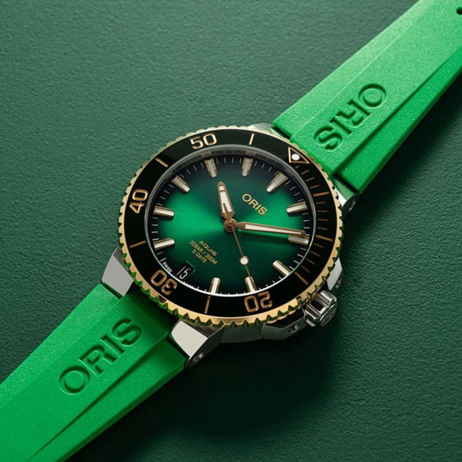 Oris Aquis Date Calibre 400 41.5mm Watch, Green Dial and