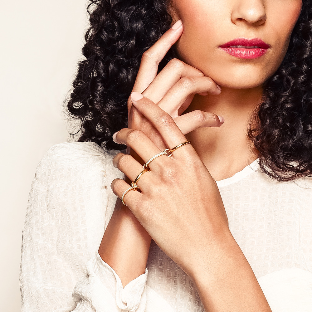 Spinelli Kilcollin Polaris Diamond Stacking Ring in Yellow Gold