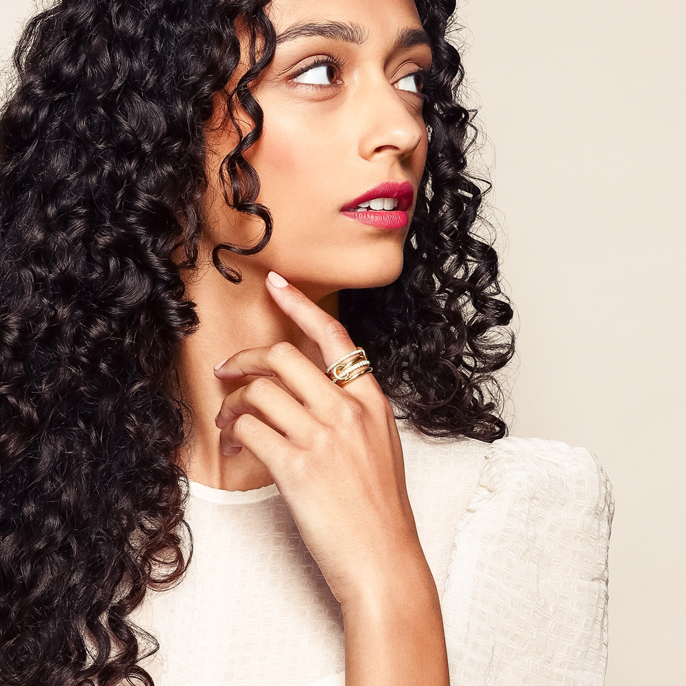 Spinelli Kilcollin Polaris Diamond Stacking Ring in Yellow Gold