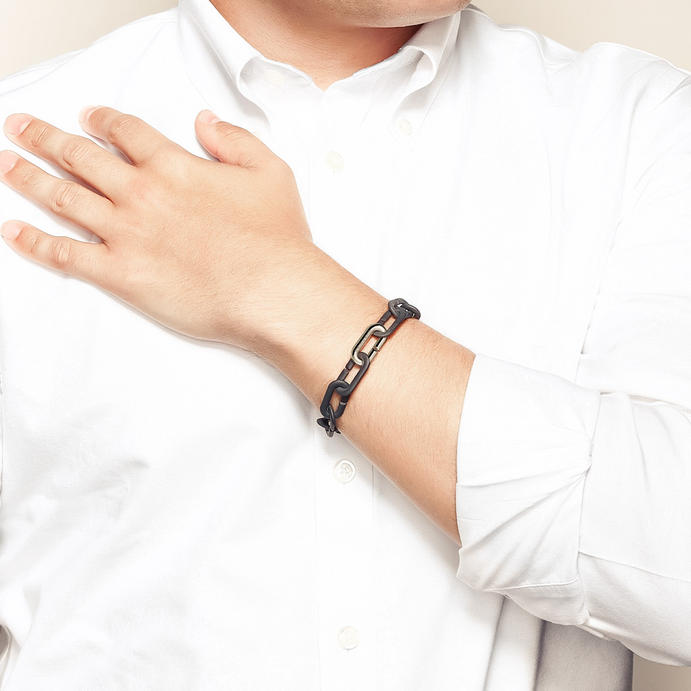 Vhernier Mon Jeu Black Titanium & Single White Gold Link Bracelet