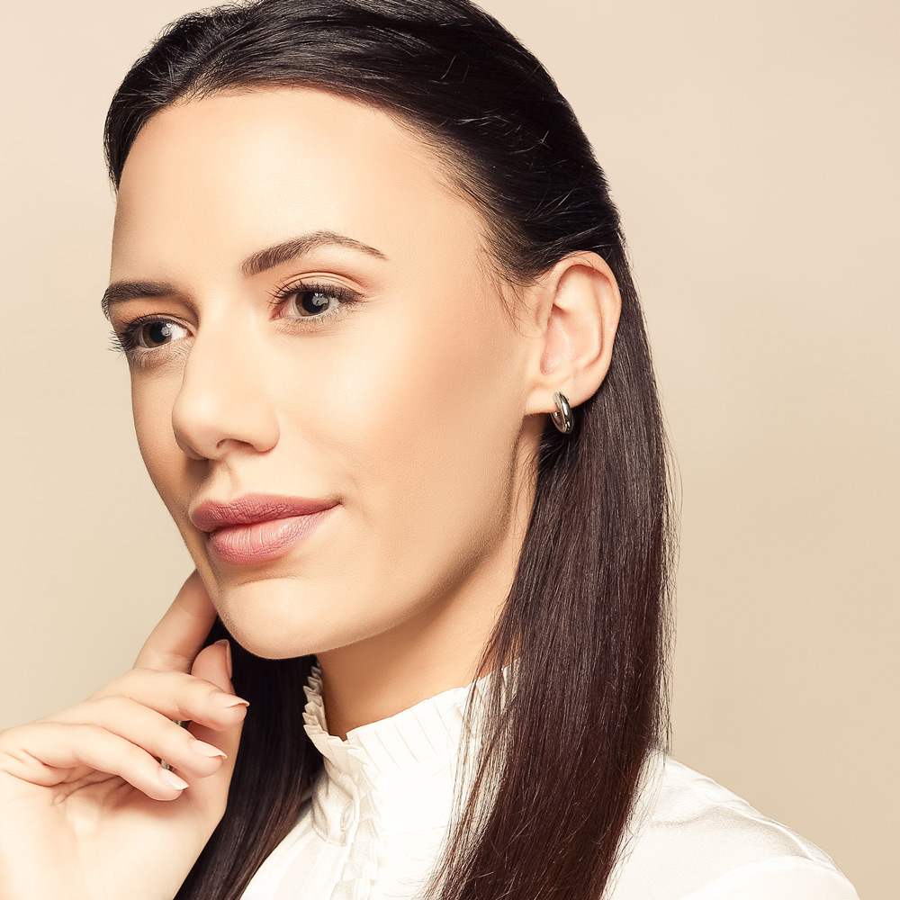 Roberto Coin Perfect White Gold Small Round Hoop Earrings