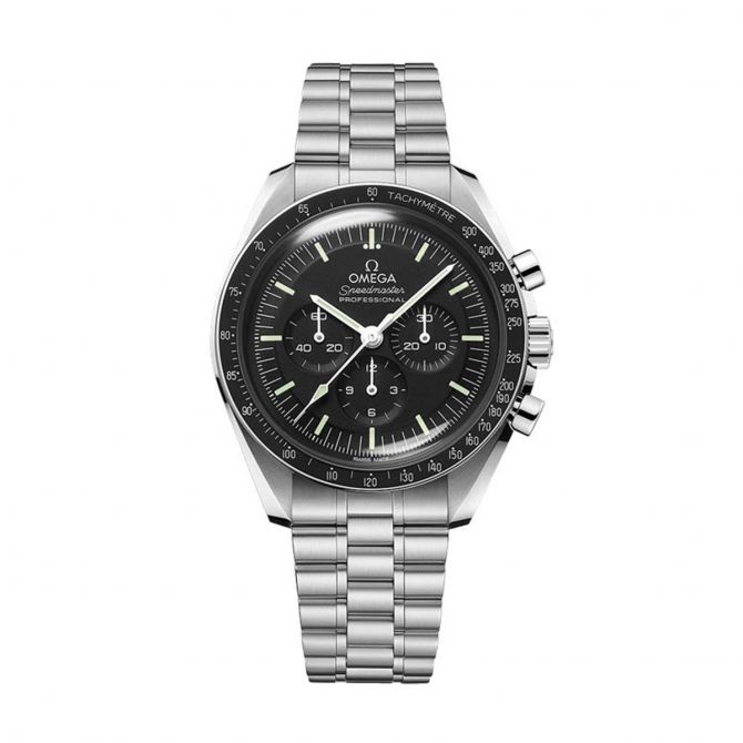 Omega Speedmaster Moonwatch Professional Master Chronometer Chronograph 42mm Watch, Silver and Black