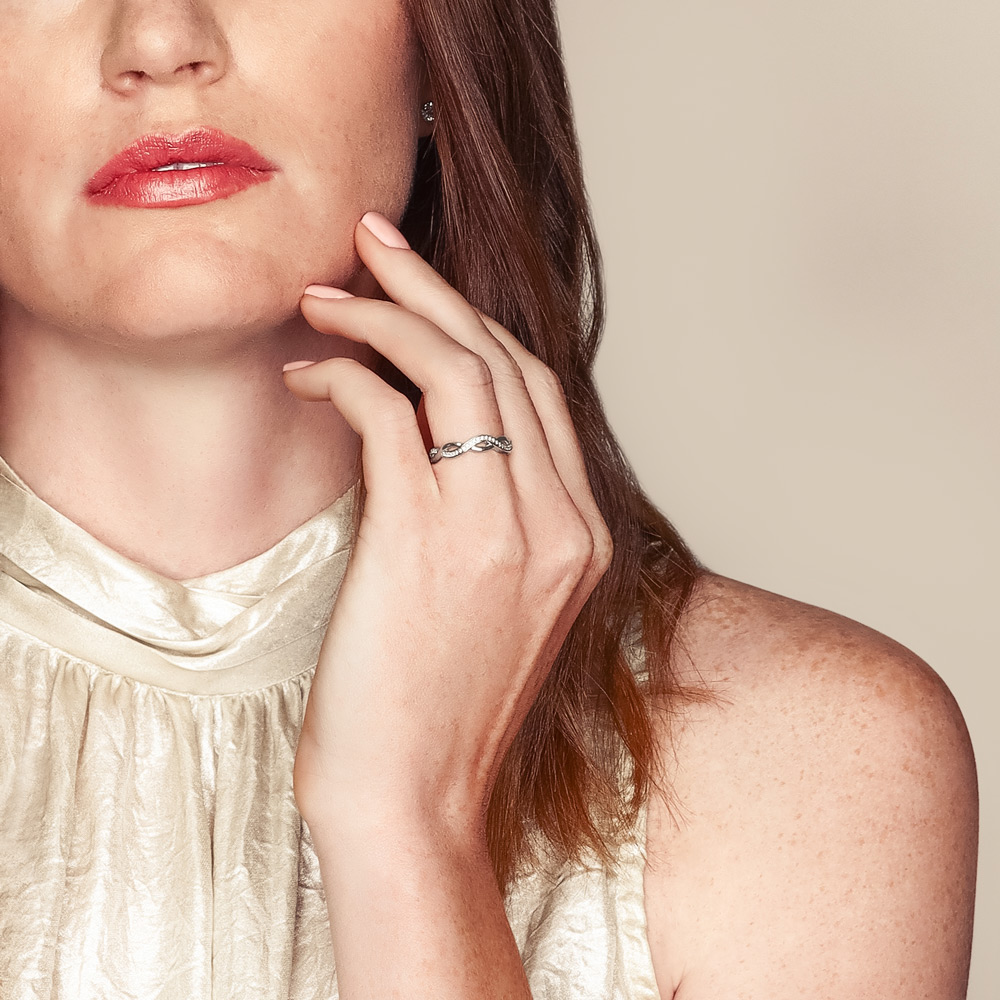 Diamond Twist Wedding Band in White Gold, 0.16 cttw