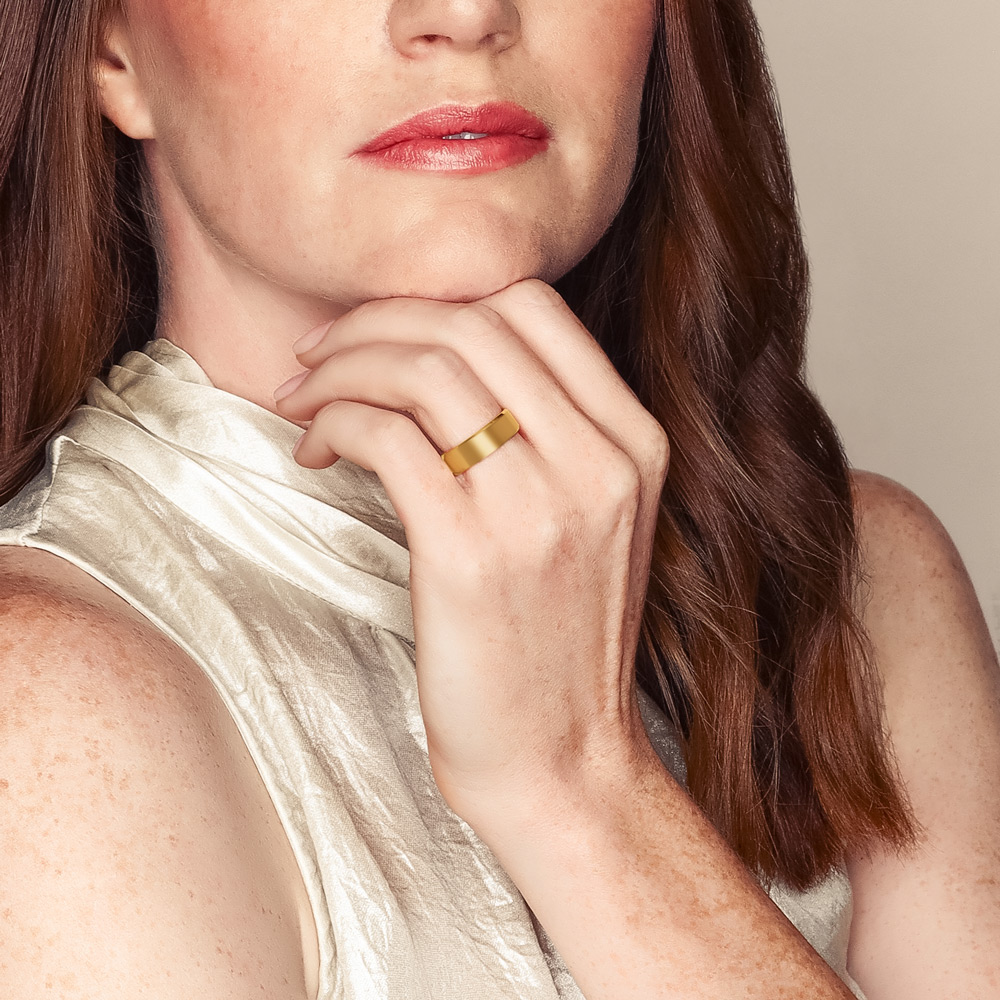 6 mm Comfort Fit Flat Wedding Band with Beveled Edge in Yellow Gold, Size 6