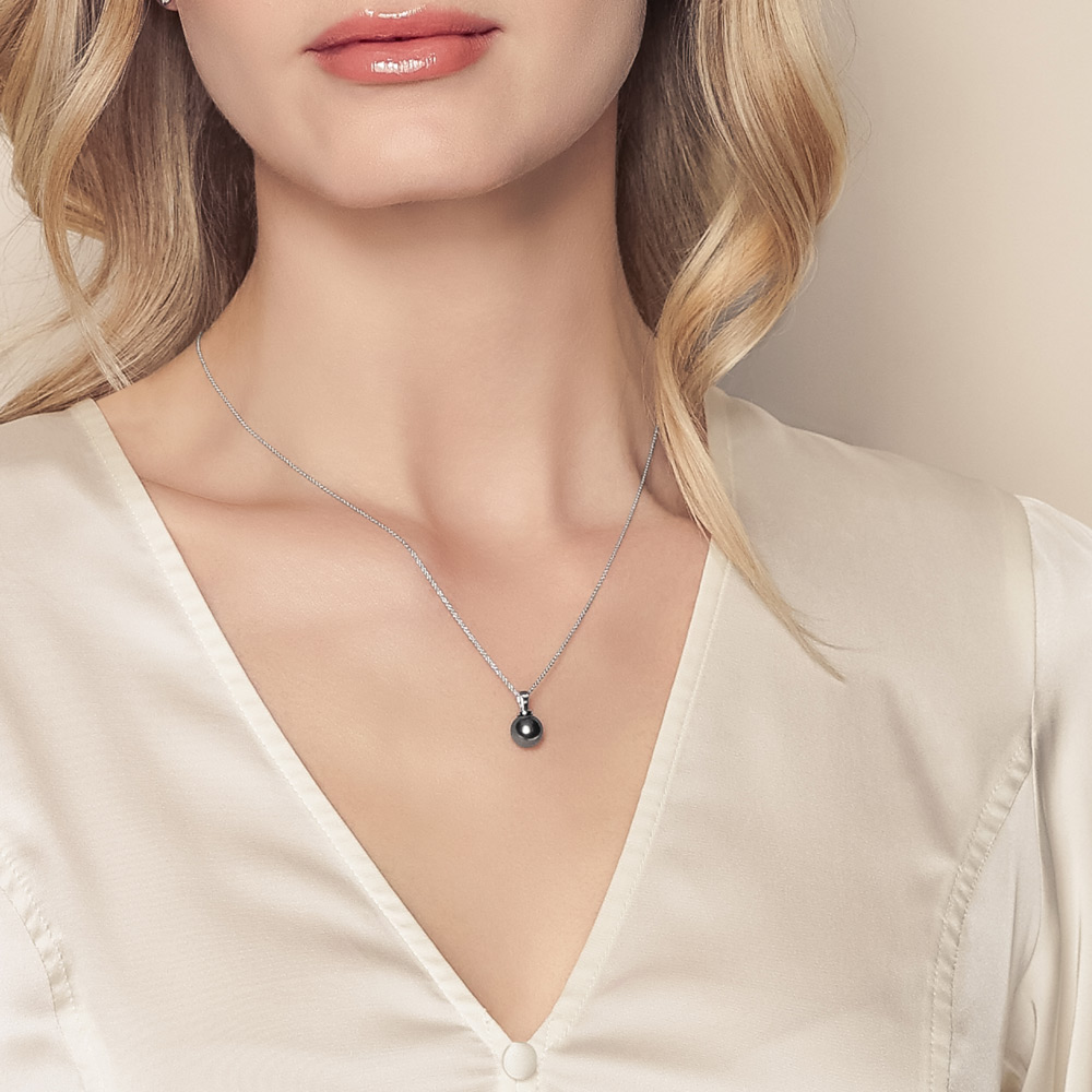 Tahitian Cultured Pearl & Diamond Pendant in White Gold, 18