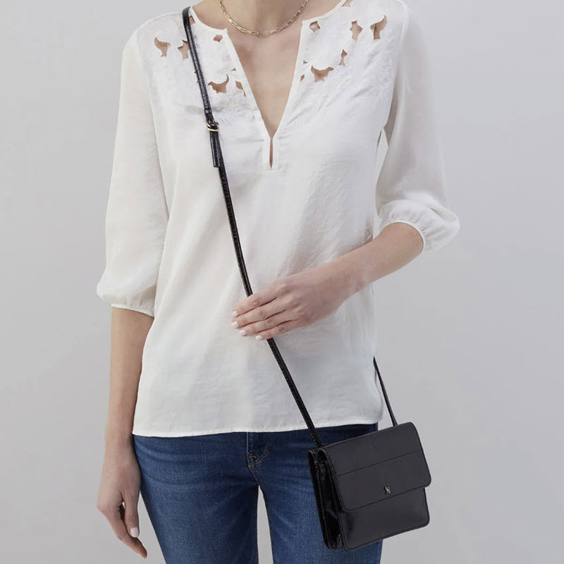 HOBO Jill Wallet Crossbody, Black