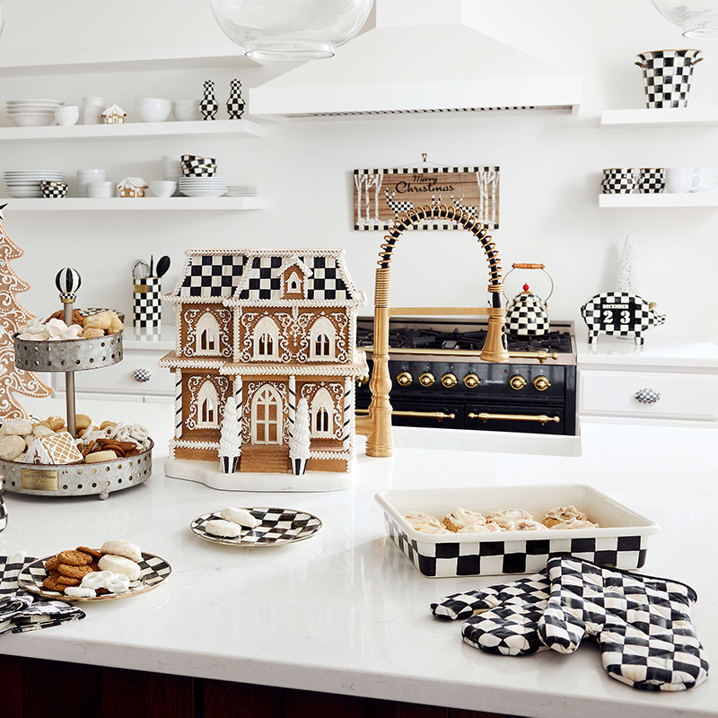 MacKenzie-Childs Courtly Check Enamel Baking Set