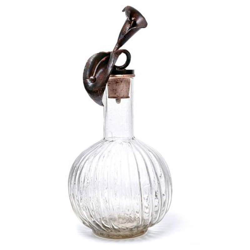 Jan Barboglio Acanalado Lily Decanter